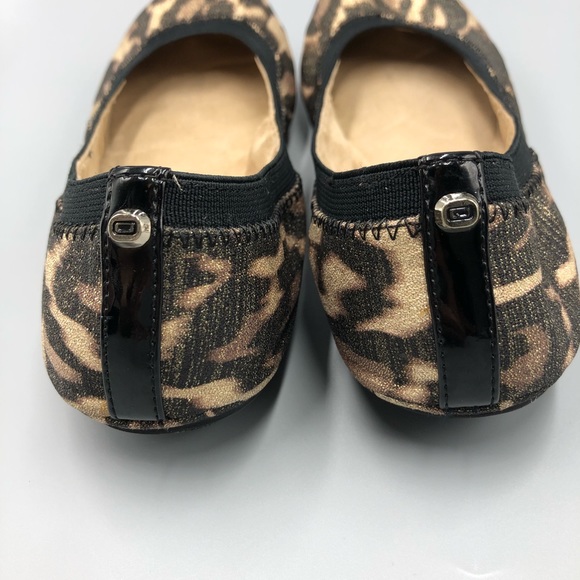 Bandolino Ballet Flats Size 6 1/2 Fabric Animal Print - Picture 4 of 7